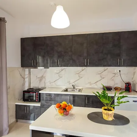 Apartment Classic For 4 People Thessaloniki